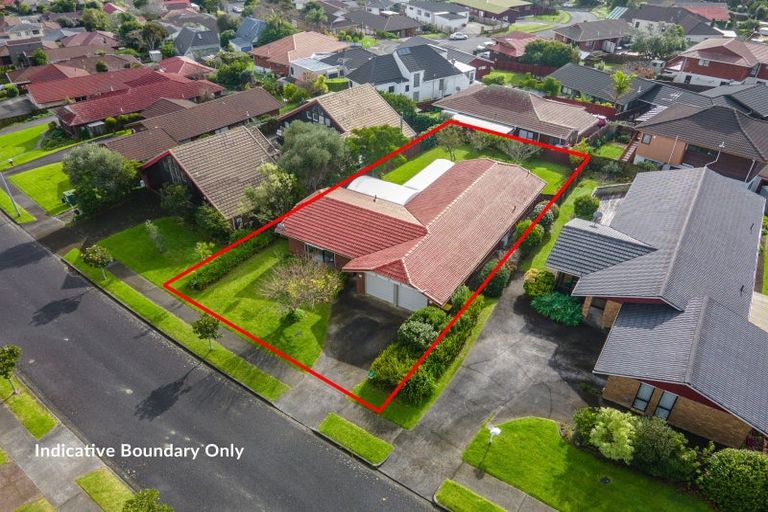 Photo of property in 57 Dalwhinnie Parade, Highland Park, Auckland, 2010