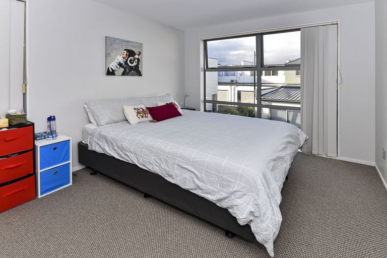 Photo of property in 31 Kauri Drive, Takanini, 2112