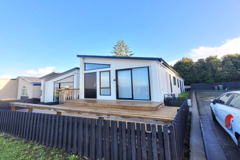Photo of property in 3a Matakohe Road, Westgate, Auckland, 0814