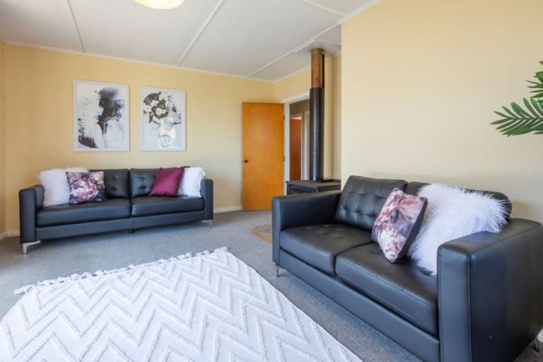 Photo of property in 87 Te Pene Avenue, Titahi Bay, Porirua, 5022