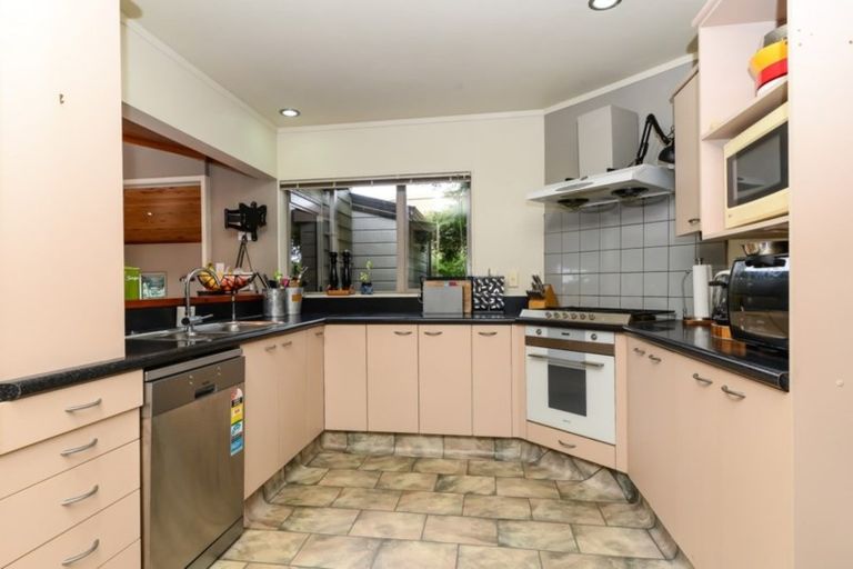 Photo of property in 10 Landell Place, Harrowfield, Hamilton, 3210