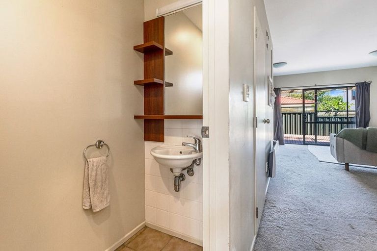 Photo of property in 15/21 Armoy Drive, East Tamaki, Auckland, 2016