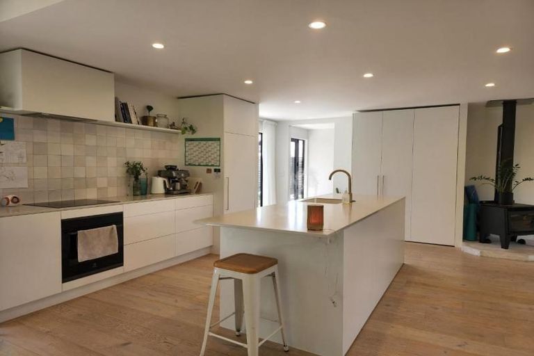 Photo of property in 23 Linda Street, Oakura, 4314