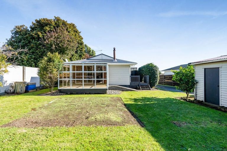 Photo of property in 12 Villa Place, Bell Block, New Plymouth, 4312
