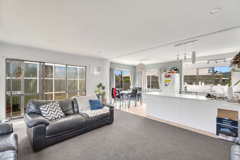 Photo of property in 14 Cholmondeley Crescent, Whitianga, 3510