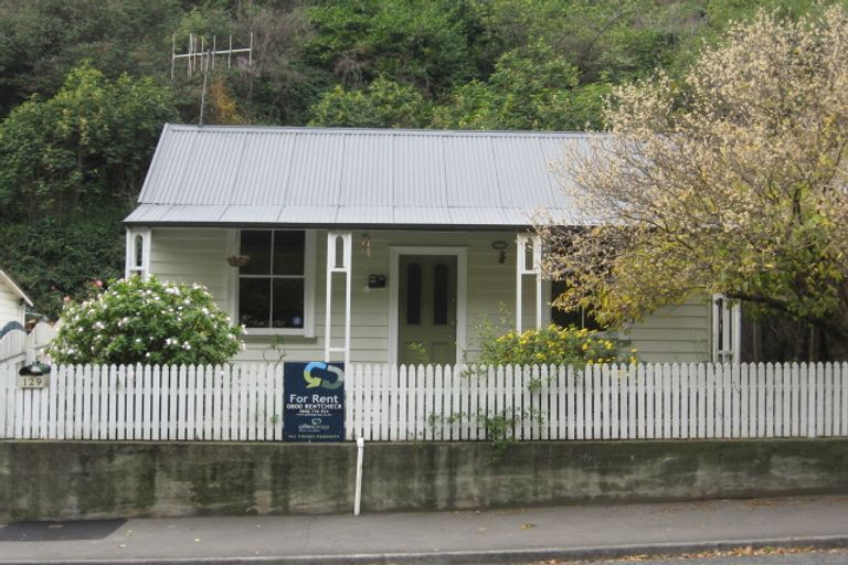 Photo of property in 129 Shakespeare Road, Bluff Hill, Napier, 4110
