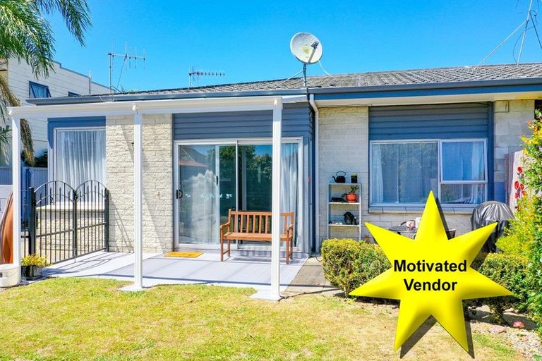 Photo of property in 2/77 Goulstone Road, Whakatane, 3120