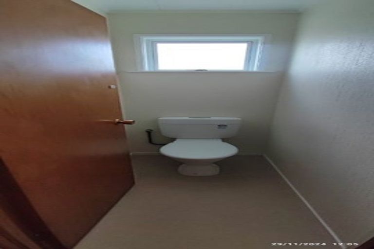 Photo of property in 3/1 Tomintoul Place, Highland Park, Auckland, 2010