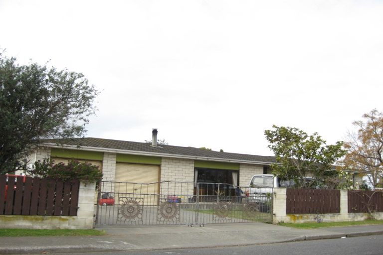 Photo of property in 2 Walton Place, Flaxmere, Hastings, 4120