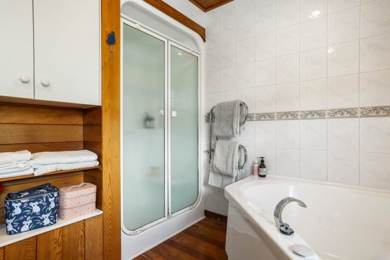 Photo of property in 112 Tangaroa Road, Whangamata, 3620