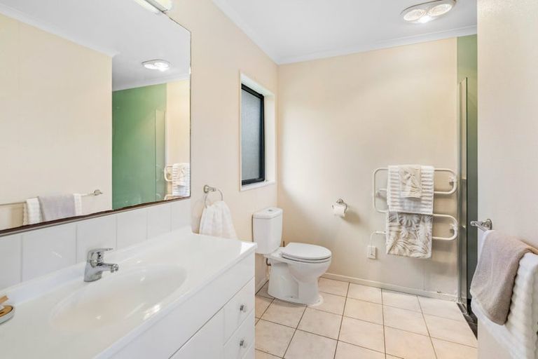 Photo of property in 4 Sunset Parade, Parua Bay, Whangarei, 0174
