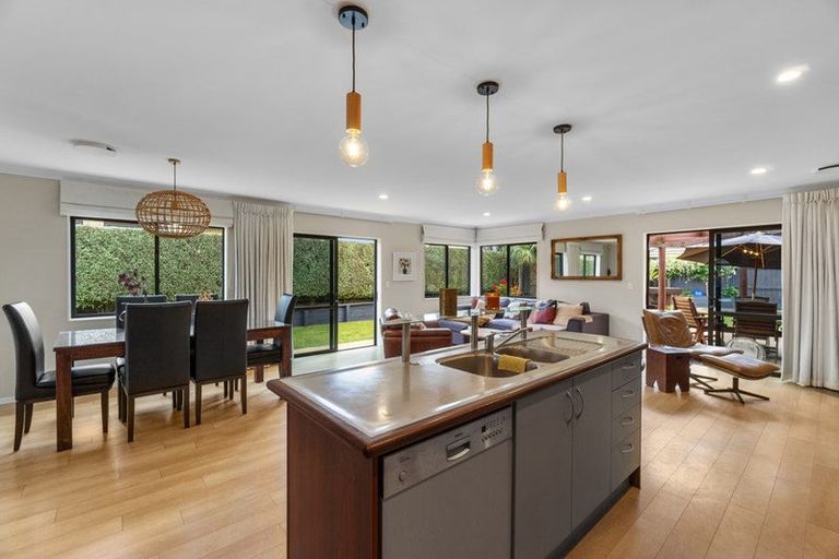 Photo of property in 110 Ayrshire Drive, Grandview Heights, Hamilton, 3200