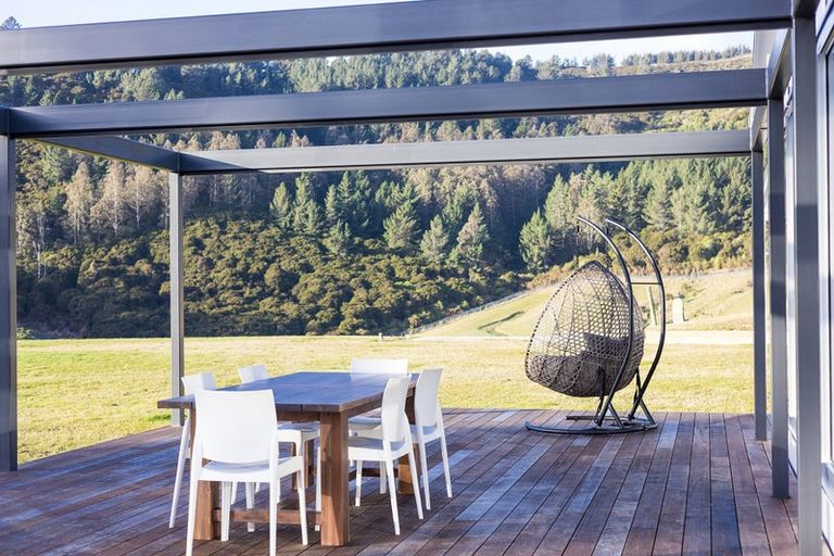 Photo of property in 81 Orokonui Road, Waitati, 9085