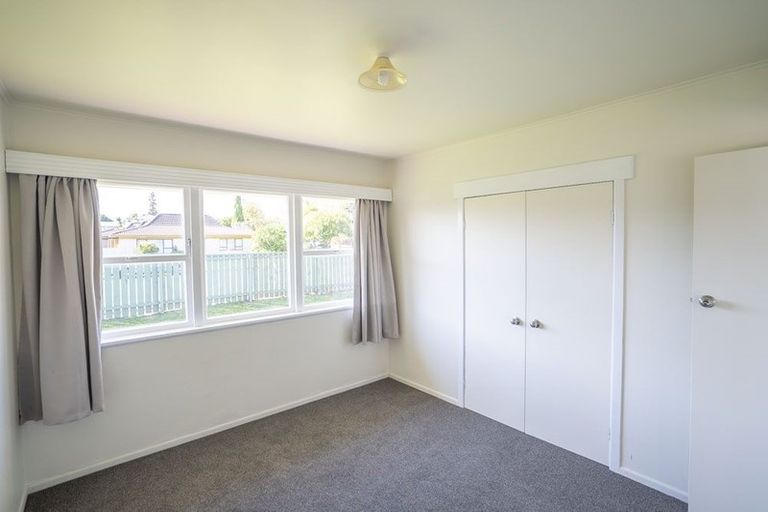 Photo of property in 2/75 Wallace Road, Papatoetoe, Auckland, 2025
