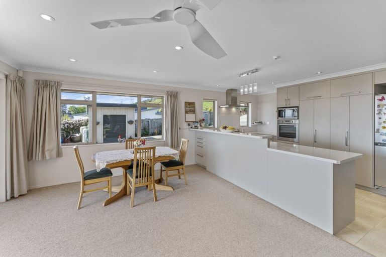 Photo of property in 6 Norfolk Place, Stoke, Nelson, 7011