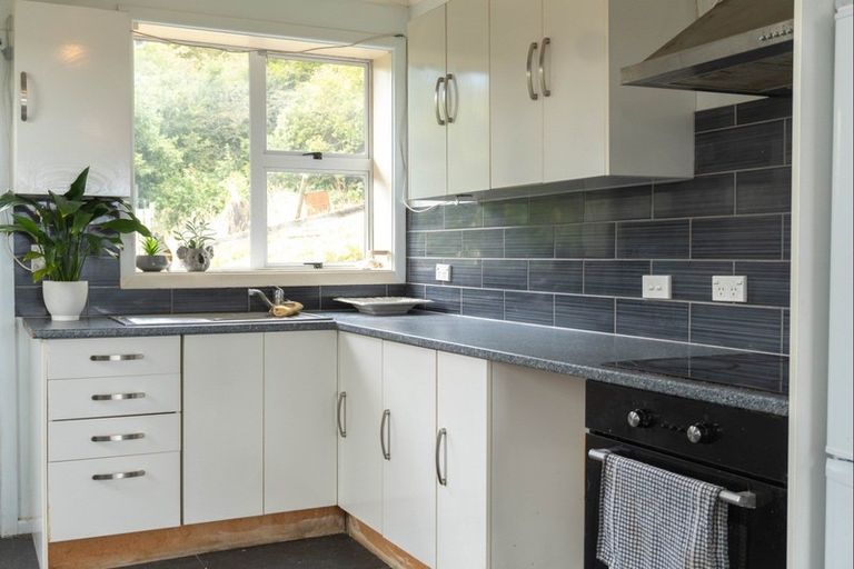 Photo of property in 5 Church Hill Road, Green Island, Dunedin, 9018