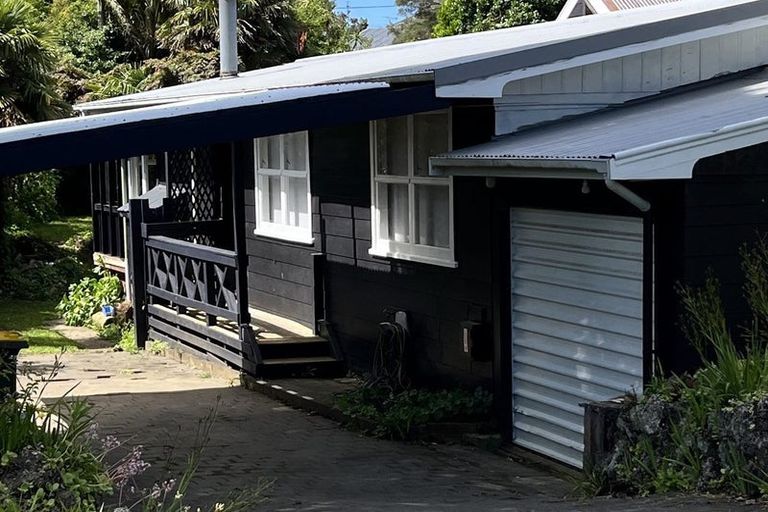 Photo of property in 46 Judkins Crescent, Cockle Bay, Auckland, 2014