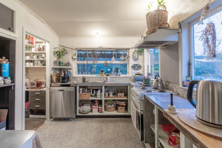 Photo of property in 2 Church Street, Waipawa, 4210