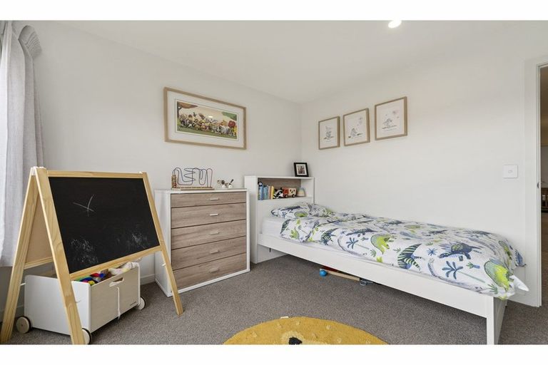 Photo of property in 2/46 Jane Maree Road, Kumeu, 0810