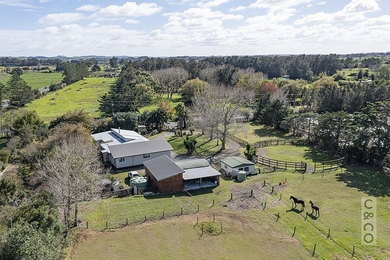 Photo of property in 2246 State Highway 16, Helensville, 0875