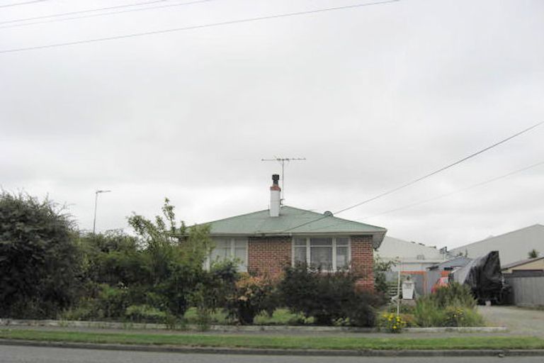 Photo of property in 100a Mcmurdo Street, Tinwald, Ashburton, 7700