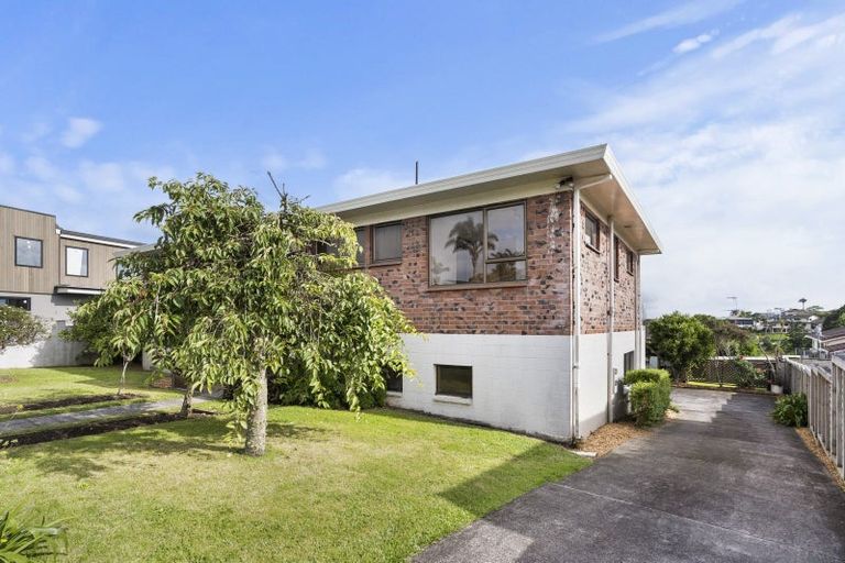 Photo of property in 114 Bramley Drive, Farm Cove, Auckland, 2012