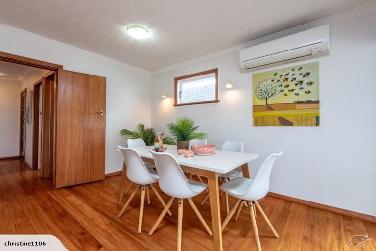 Photo of property in 51 Aorangi Road, Paraparaumu, 5032