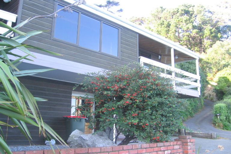 Photo of property in 417 Marine Drive, Mahina Bay, Lower Hutt, 5013