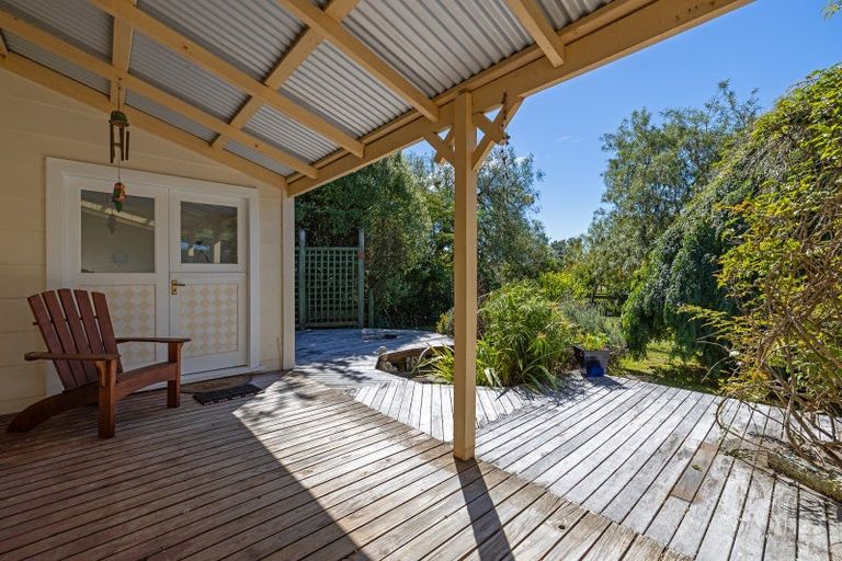 Photo of property in 190 Regent Street, Martinborough, 5711
