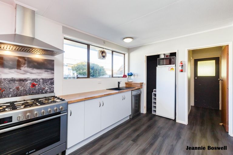 Photo of property in 100a Linton Street, West End, Palmerston North, 4410