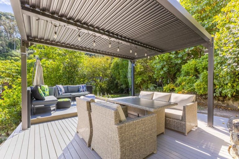 Photo of property in 27 Main Street, Hospital Hill, Napier, 4110