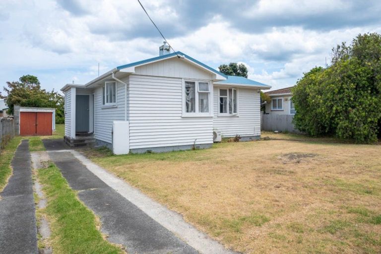 Photo of property in 65 Cornfoot Street, Castlecliff, Whanganui, 4501