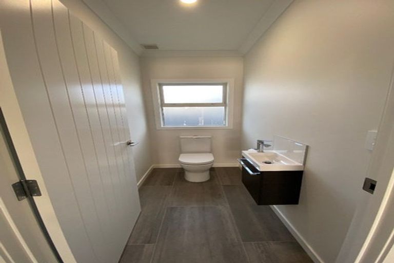 Photo of property in 8 Dinneen Close, Frimley, Hastings, 4120