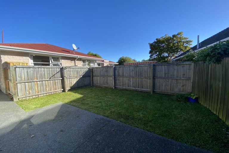Photo of property in 2 Longmuir Street, Ilam, Christchurch, 8041
