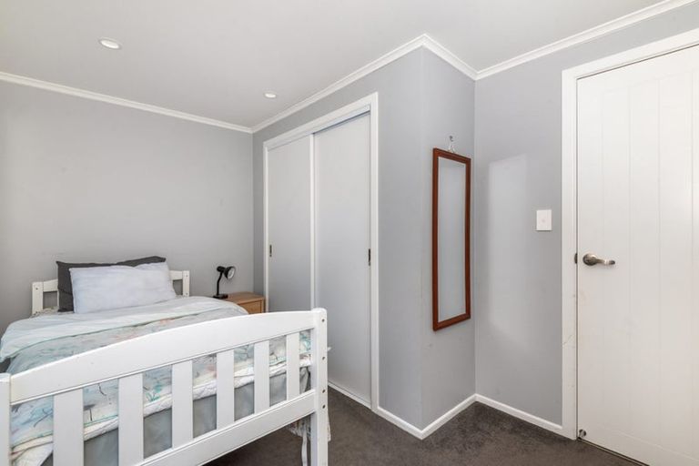 Photo of property in 89 Stanley Road, Glenfield, Auckland, 0629