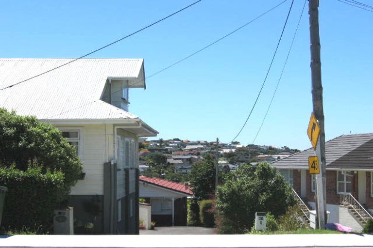 Photo of property in 2/41 East Coast Road, Milford, Auckland, 0620