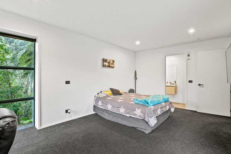 Photo of property in 298 Courtenay Street, Strandon, New Plymouth, 4312