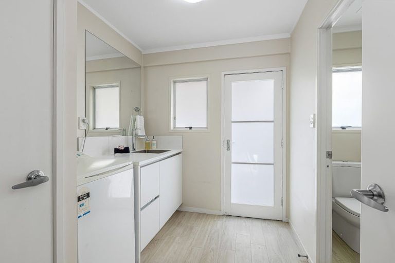 Photo of property in 3/252 Hibiscus Coast Highway, Orewa, 0931