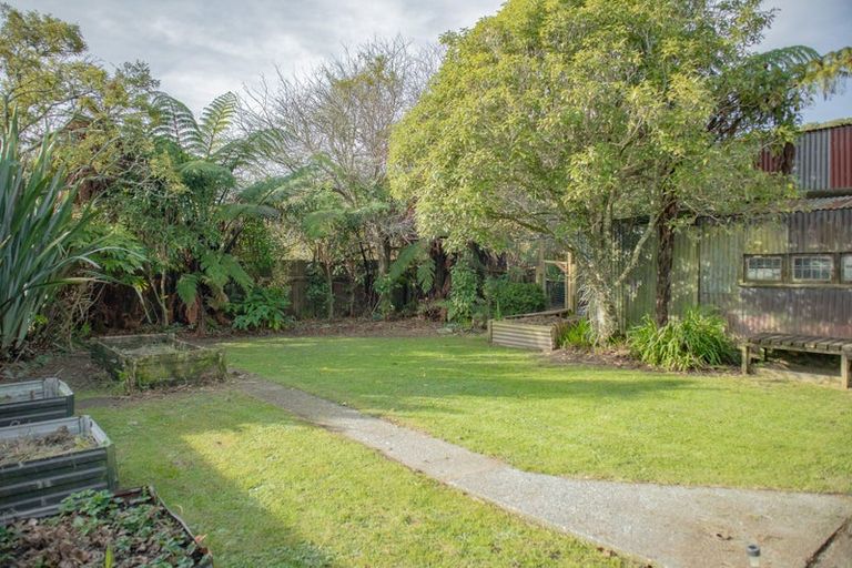 Photo of property in 11 Geraldine Street, Greymouth, 7805