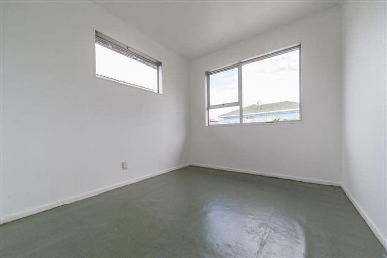 Photo of property in 13 Harrow Place, Manurewa, Auckland, 2102