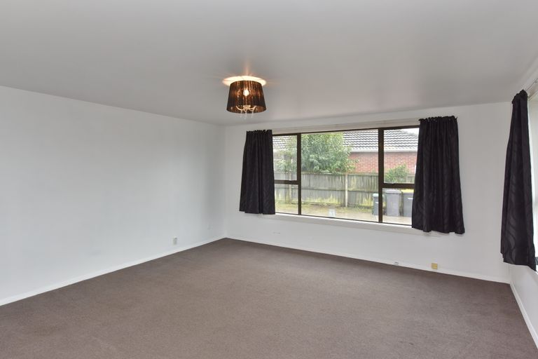 Photo of property in 33 Bournemouth Crescent, Aranui, Christchurch, 8061