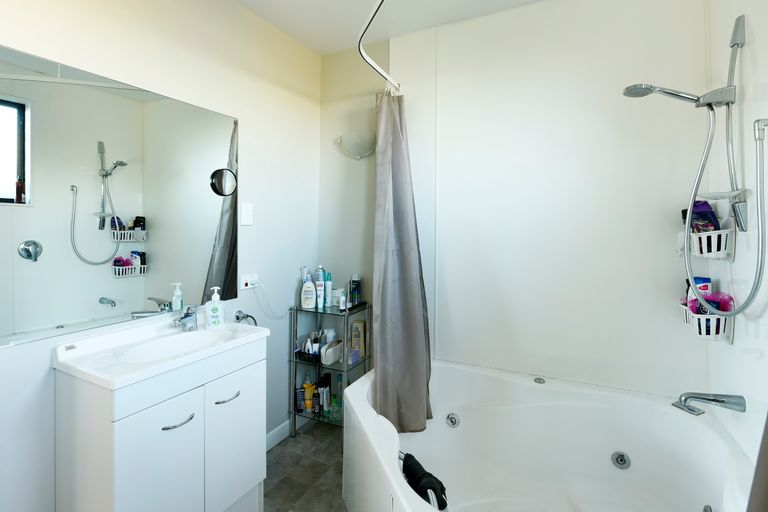 Photo of property in 11a Polstead Road, Stoke, Nelson, 7011