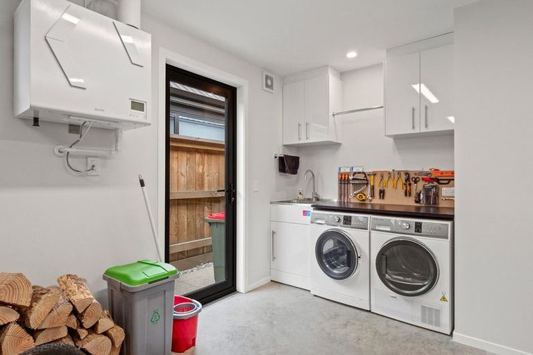 Photo of property in 26 Perendale Road, Jacks Point, 9371