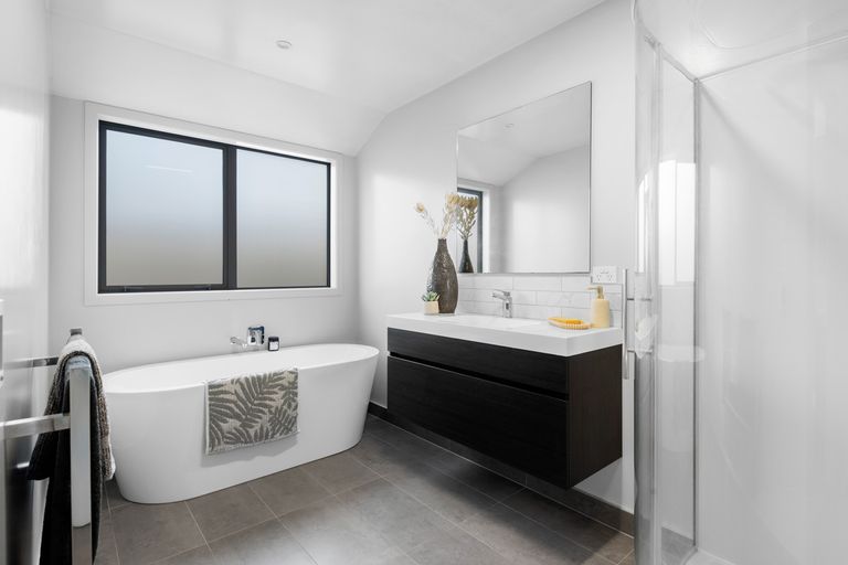 Photo of property in 15 Caledonia Drive, Mosgiel, 9024