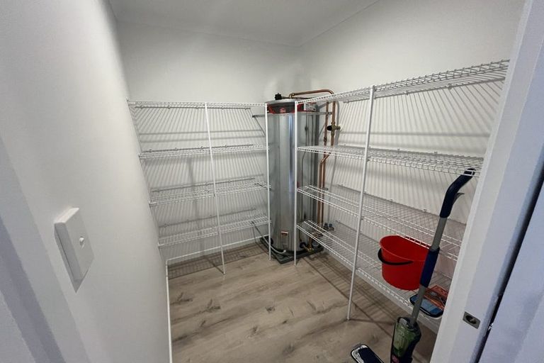 Photo of property in 14 Viv Green Place, Pokeno, 2402