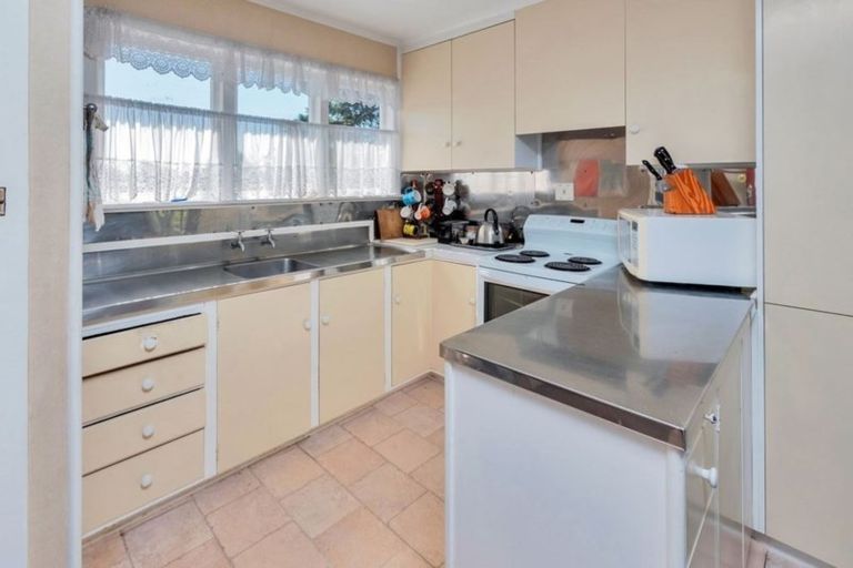 Photo of property in 20 Rembrandt Place, Opaheke, Papakura, 2113