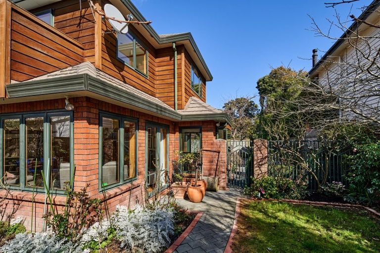 Photo of property in 1/7 Massey Avenue, Woburn, Lower Hutt, 5010