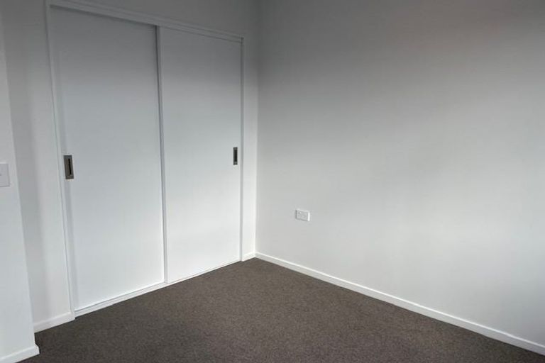 Photo of property in 108/28c Eileen Newey Place, Henderson, Auckland, 0612
