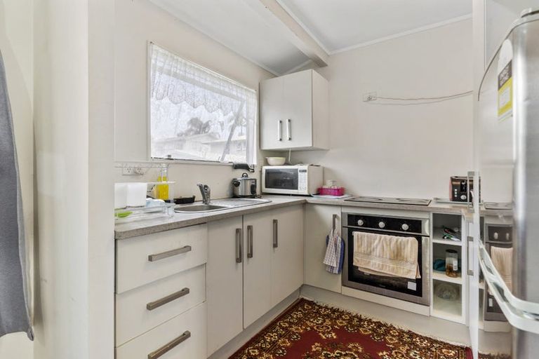 Photo of property in 2/10 Ennis Avenue, Pakuranga Heights, Auckland, 2010