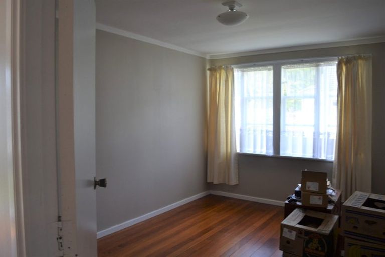 Photo of property in 44 Shearer Crescent, Naenae, Lower Hutt, 5011